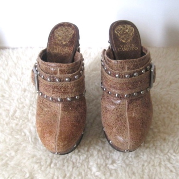 Vince Camuto Christie Crackled Leather Clogs - Picture 1 of 12